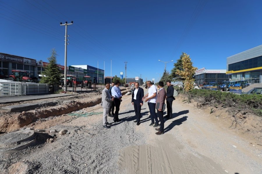 Niğde’de Altyapısı Tamamlanan Yollar Sıcak Asfaltla Yenileniyor