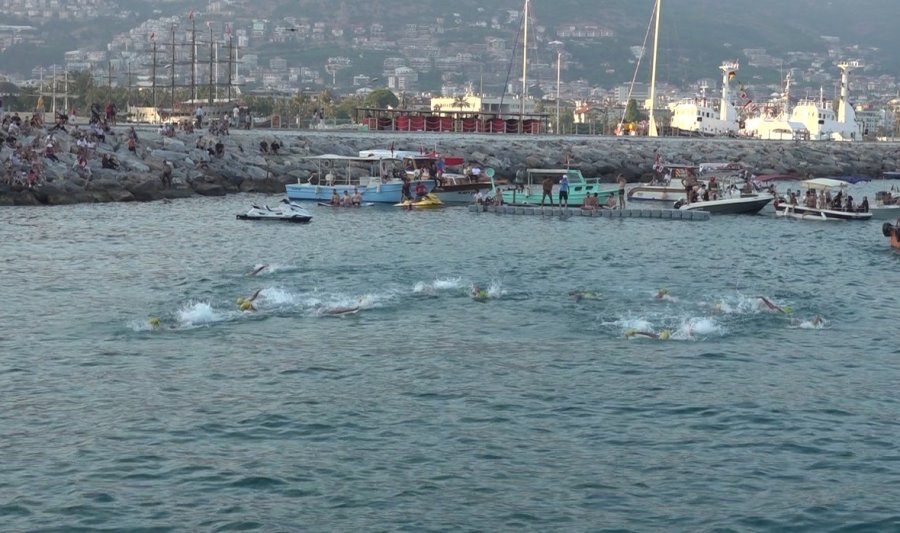 Alanya’da Kabotaj Bayramı Coşkuyla Kutlandı