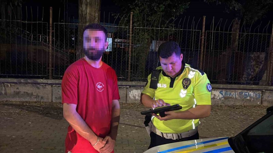 Alkollü Sürücü İle Polisin Nefes Kesen Kovalamacası Kamerada