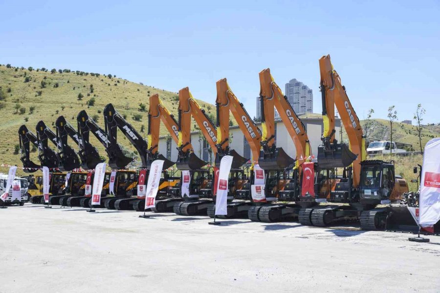 Tbb, 121 Belediyeye Yeni Hizmet Araçlarını Teslim Etti