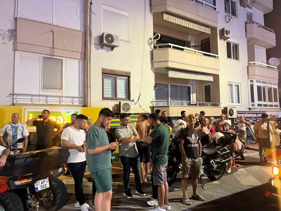 Alanya’da Otelin Çatı Katında Yangın: Konaklayan Misafirler Tedbir Amaçlı Tahliye Edildi