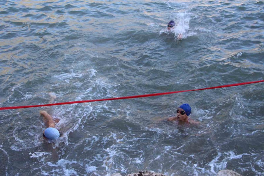 Kumluca’da Kabotaj Bayramı Renkli Görüntülere Sahne Oldu