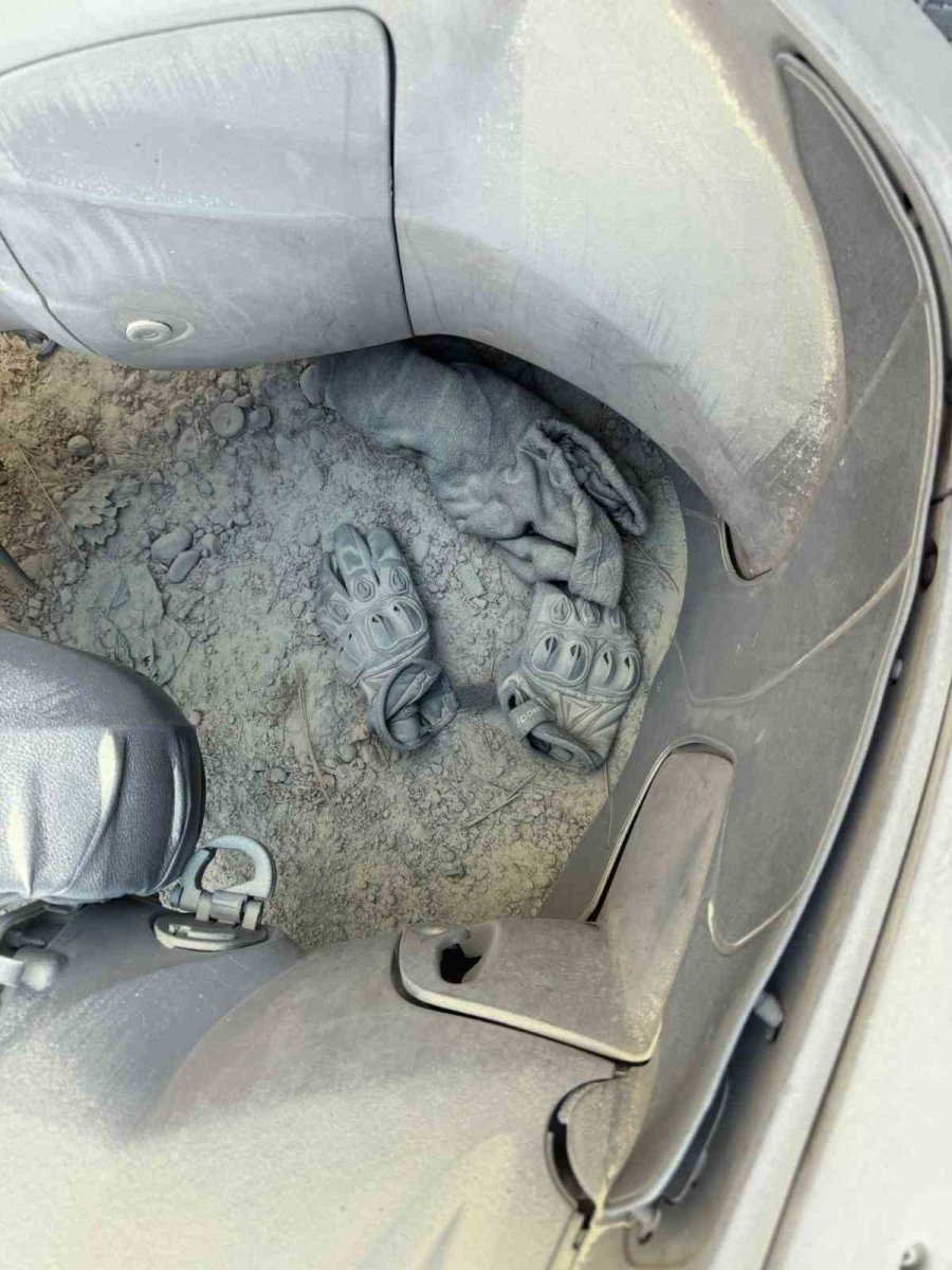 Park Ettiği Motosiklet Alev Topuna Döndü, Diğer Araçlara Sıçramaması İçin Hayatını Hiçe Saydı