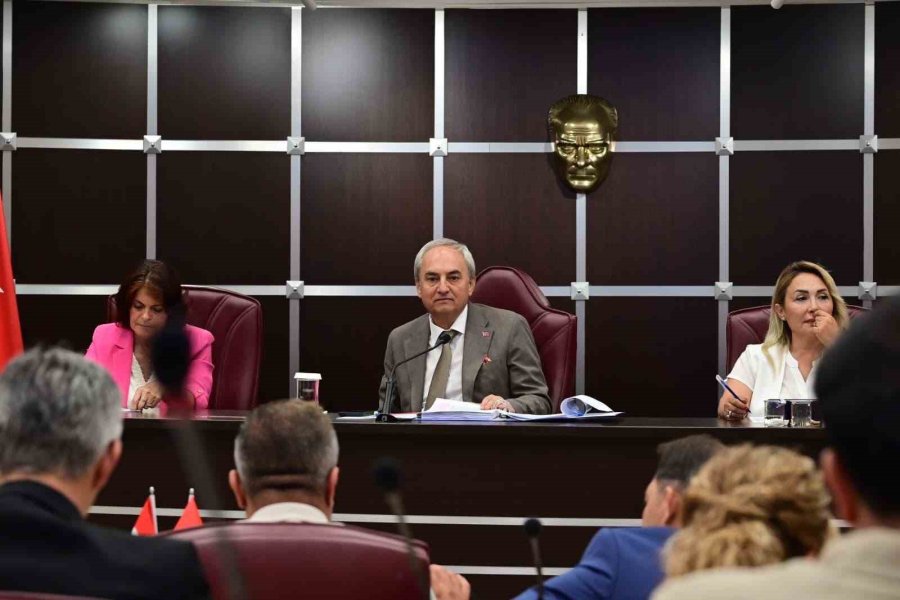 Kepez Belediye Başkanı Kocagöz’den Çalışanlara Bayram İkramiyesi Müjdesi