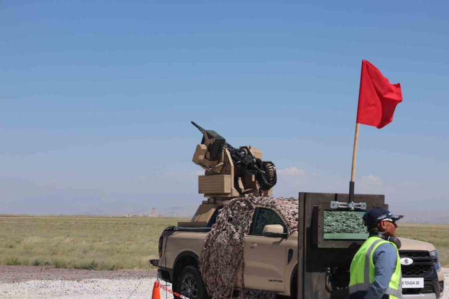 24 Ülkenin Askeri Yetkilileri Canlı İzledi: Tolga, Kamikaze İha Ve Dron Saldırılarını Başarıyla Durdurdu