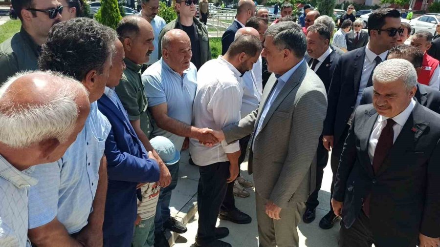 Bakan Çiftçi Memleketi Konya’da