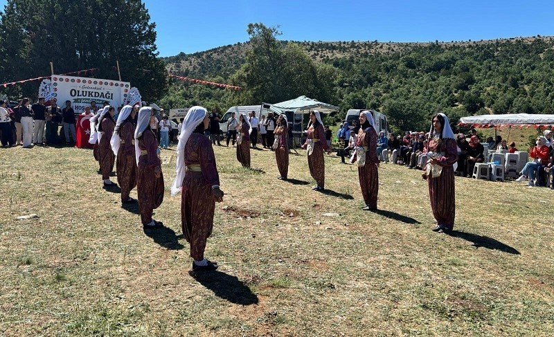Beyşehir’de Olukdağı Şenliği Mahalle Sakinlerini Buluşturdu