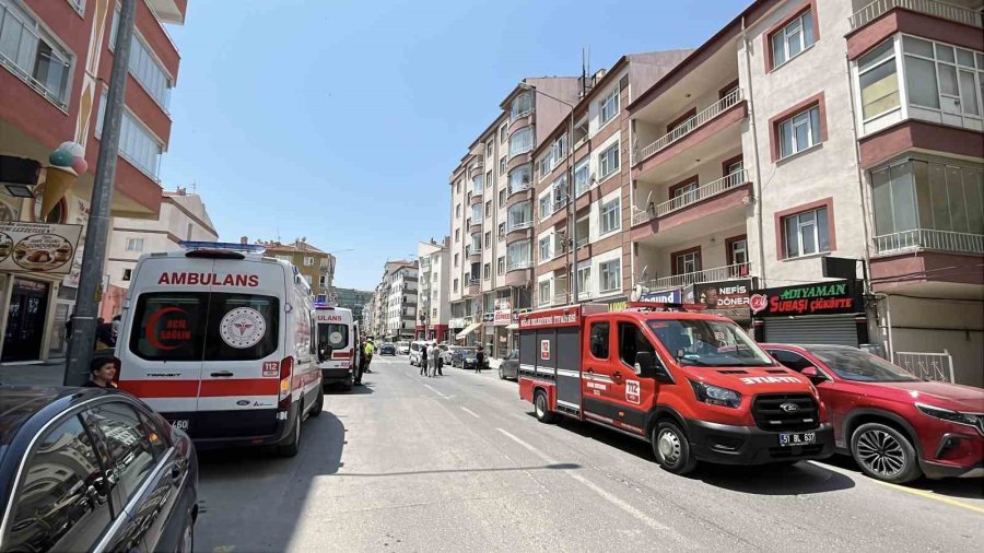 Niğde’de Nişanlı Çiftin ’ayrılık’ Kavgası Kanlı Bitti: 1 Kişi Yaralandı