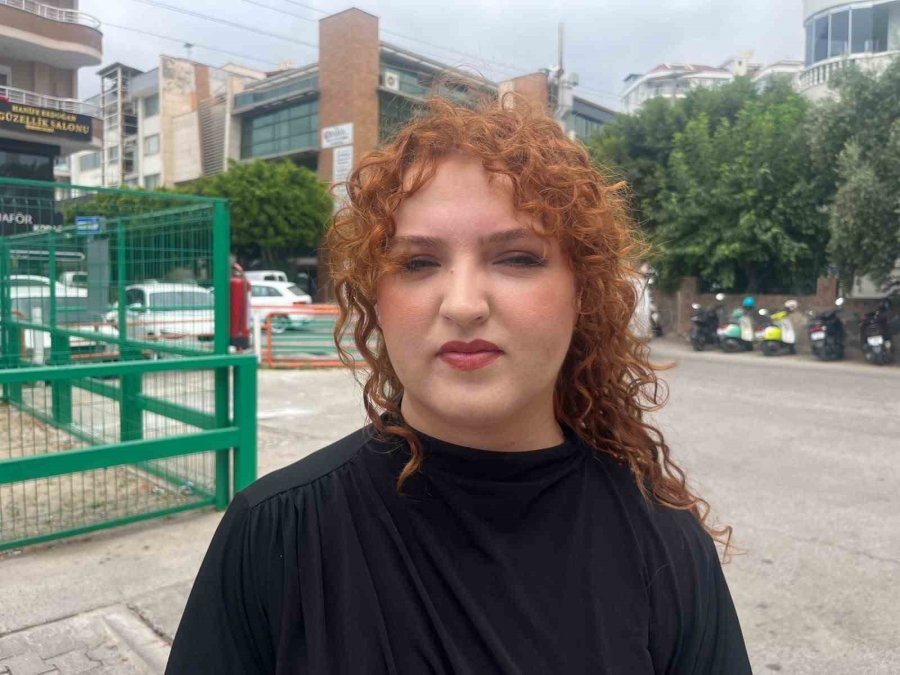 Tur Otobüsünün Sıkıştırdığını İddia Ettiği Motosiklet Sürücüsü Ağır Yaralandı