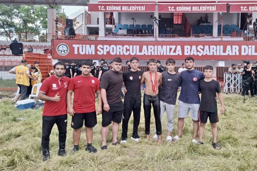 Kırkpınar’dan Manavgat’a Çifte Gurur