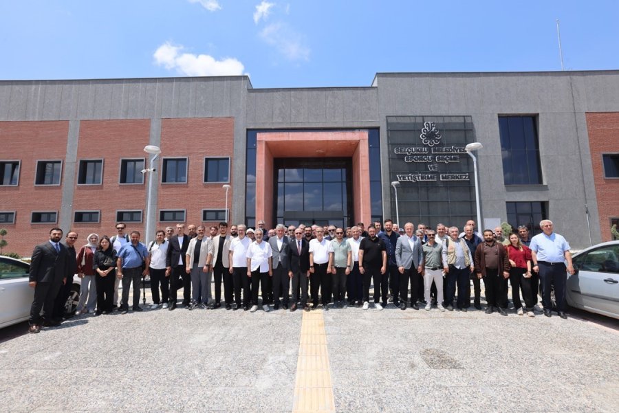 Başkan Pekyatırmacı: "selçuklu’da Her Alanda Olduğu Gibi Spor Alanında En İyi Hizmeti Üretmenin Gayreti İçerisindeyiz"