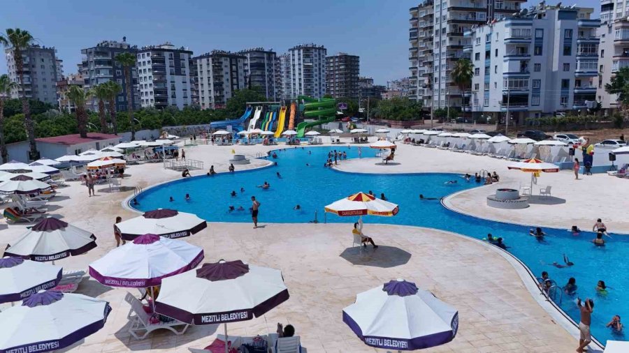 Mezitli Belediyesi Su Parkı Yaz Sezonuna Kapılarını Açtı