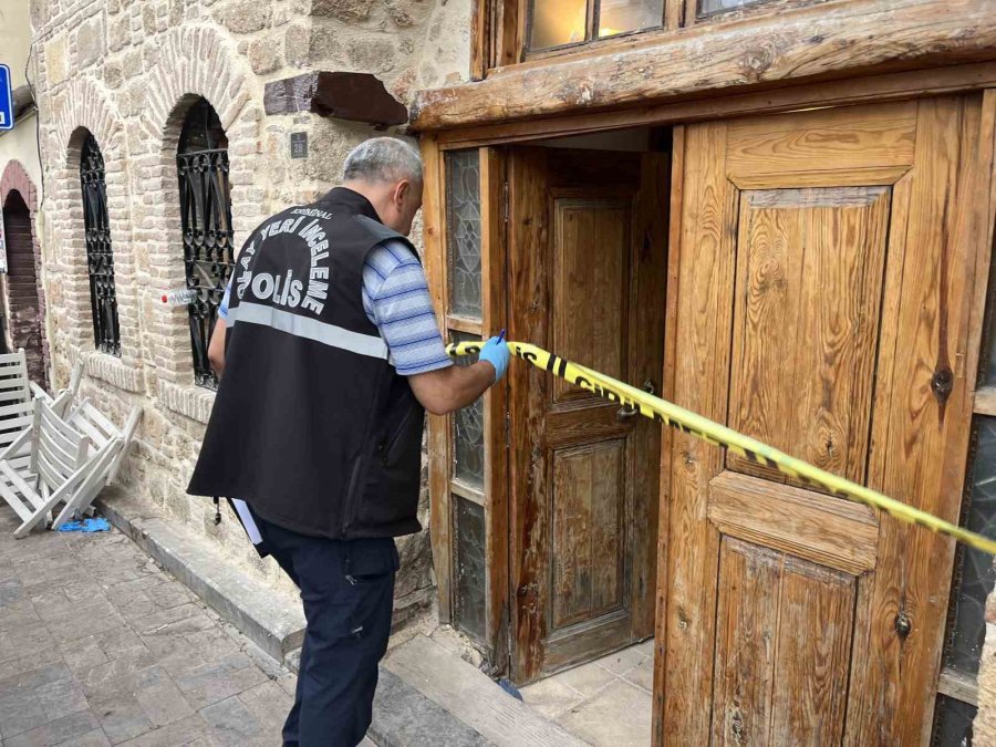 Antalya’da Yaşayan Alman Evinde Ölü Bulundu