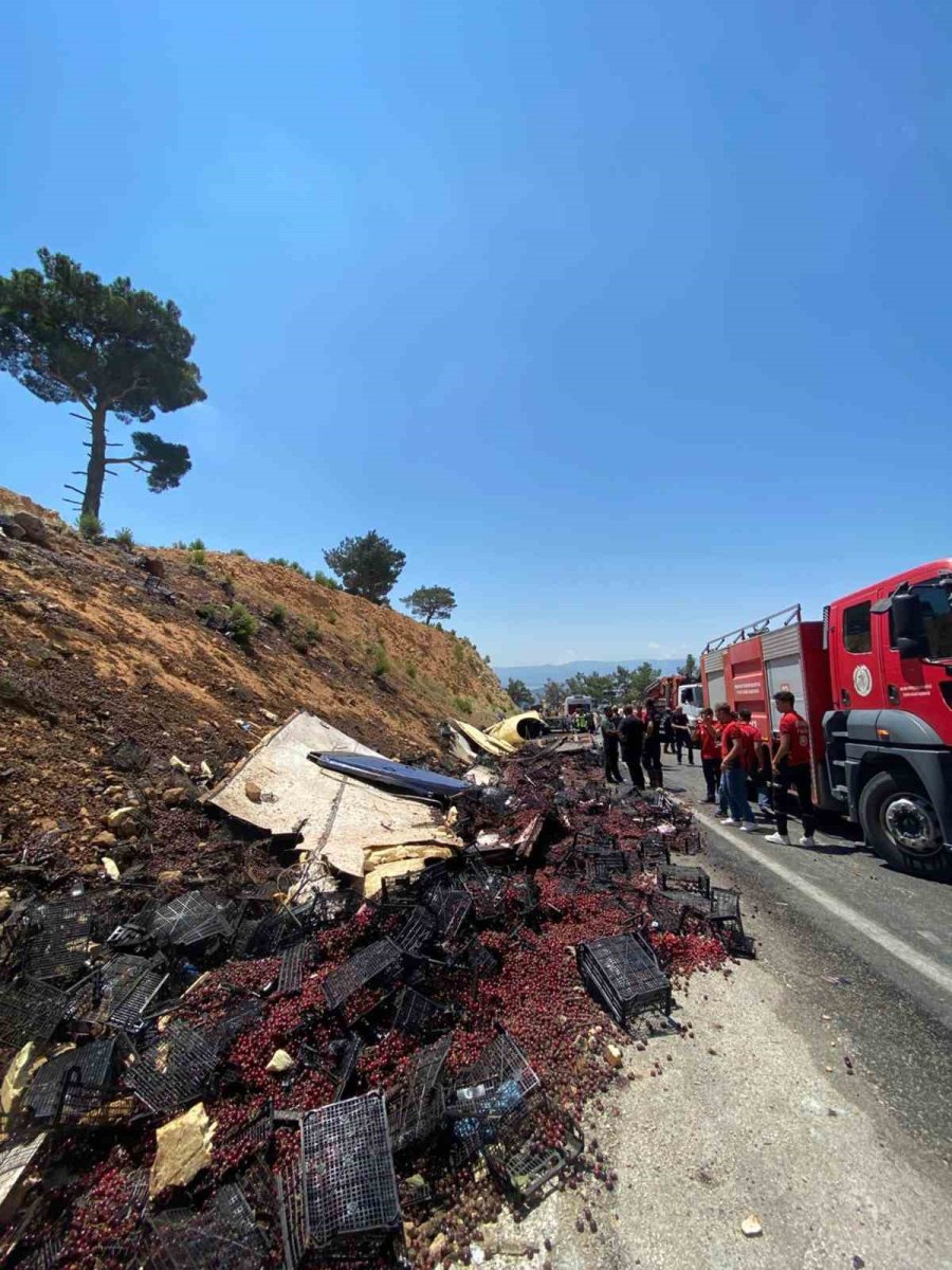 Nişanına Günler Kala Trafik Kazasında Hayatını Kaybetti