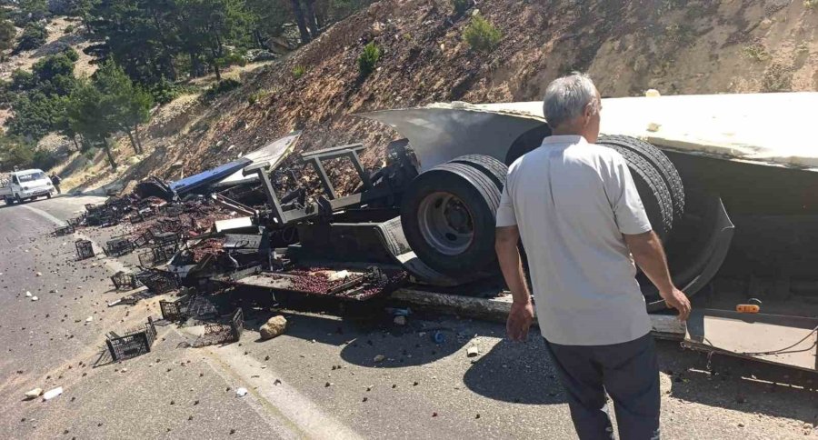 Nişanına Günler Kala Trafik Kazasında Hayatını Kaybetti
