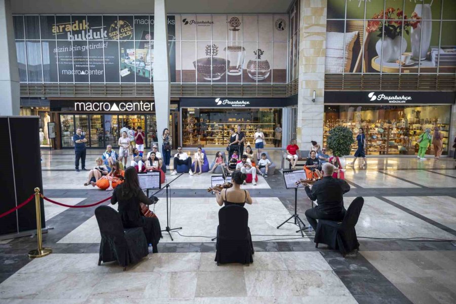 Mersin’de Klasik Müzik Kentin Dört Bir Yanına Yayıldı