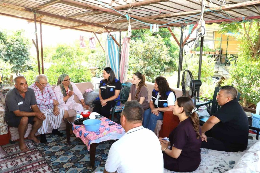 Aksu Belediyesinden Vatandaşlara Sosyal Destek Ve Sağlık Hizmeti