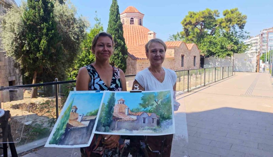 Yıllardır Yaşadıkları Antalya’nın Tarihini Tuvale Taşıyorlar