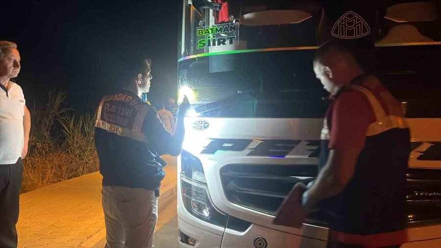 Alanya’da Yolun Karşısına Geçerken Yolcu Otobüsünün Çarptığı Yaşlı Adam Hayatını Kaybetti