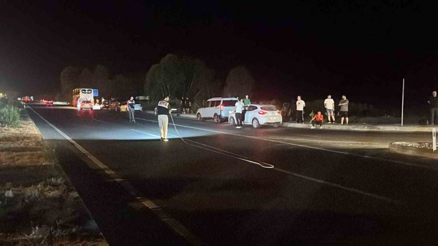 Alanya’da Yolun Karşısına Geçerken Yolcu Otobüsünün Çarptığı Yaşlı Adam Hayatını Kaybetti