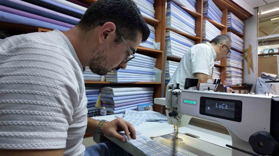 Konya’da Üç Kuşaktır Desen Desen Gömlek Dikiyorlar