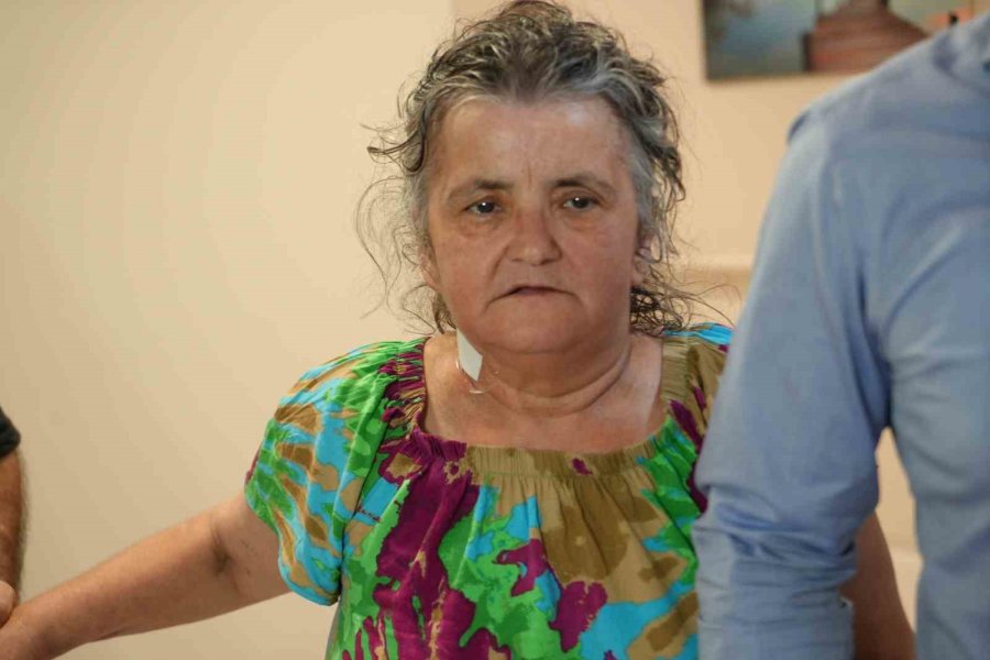 Sıkışmış Göbek Fıtığı Hayatını Tehdit Etti, Bağırsağında 40 Santimlik Kangren Olluştu Organları İflasın Eşiğine Geldi