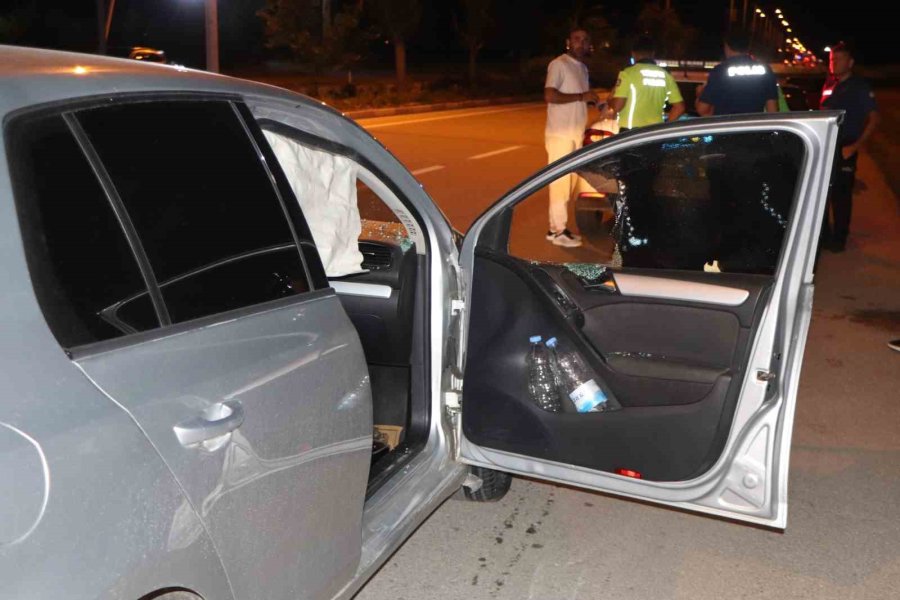 Otomobille Çarpışan Motosiklet Şarampole Savruldu: 1 Yaralı