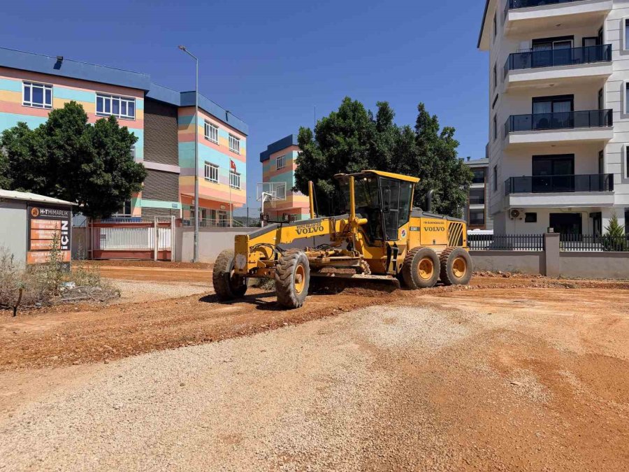 Kepez’den Demirel Mahallesi’nde 5 Bin 170 Metrelik Sathi Asfalt Çalışması