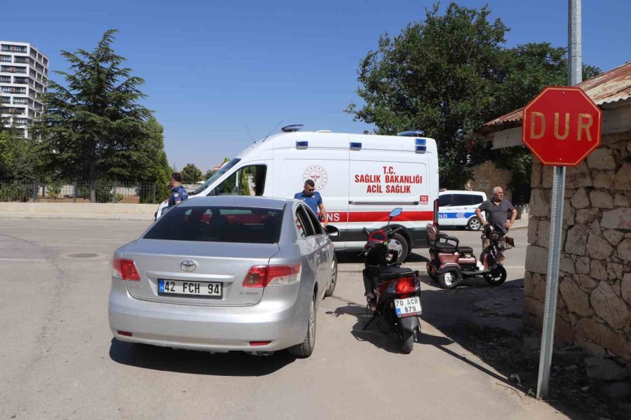 Karaman’da Otomobille Elektrikli Bisiklet Çarpıştı: 2 Çocuk Yaralandı