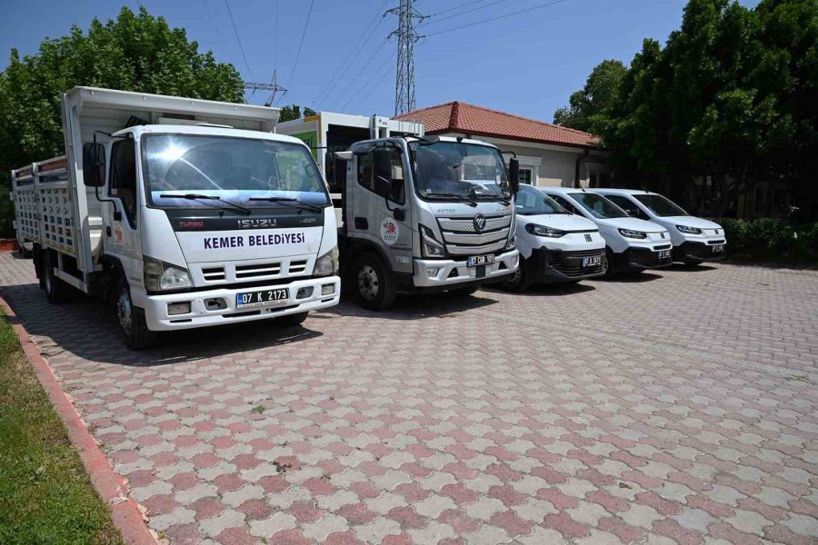 Kemer Belediyesi Araç Filosunu Güçlendirmeye Devam Ediyor