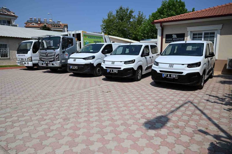 Kemer Belediyesi Araç Filosunu Güçlendirmeye Devam Ediyor