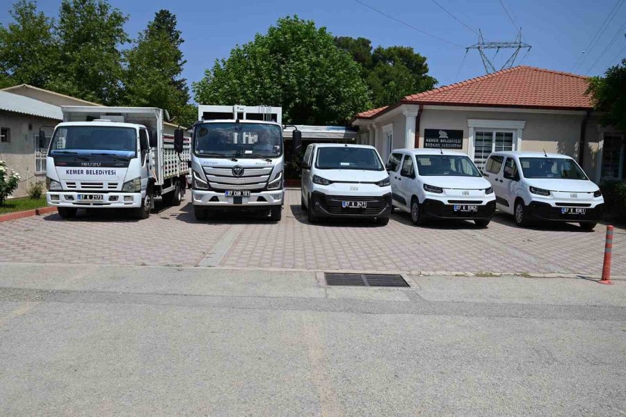 Kemer Belediyesi Araç Filosunu Güçlendirmeye Devam Ediyor