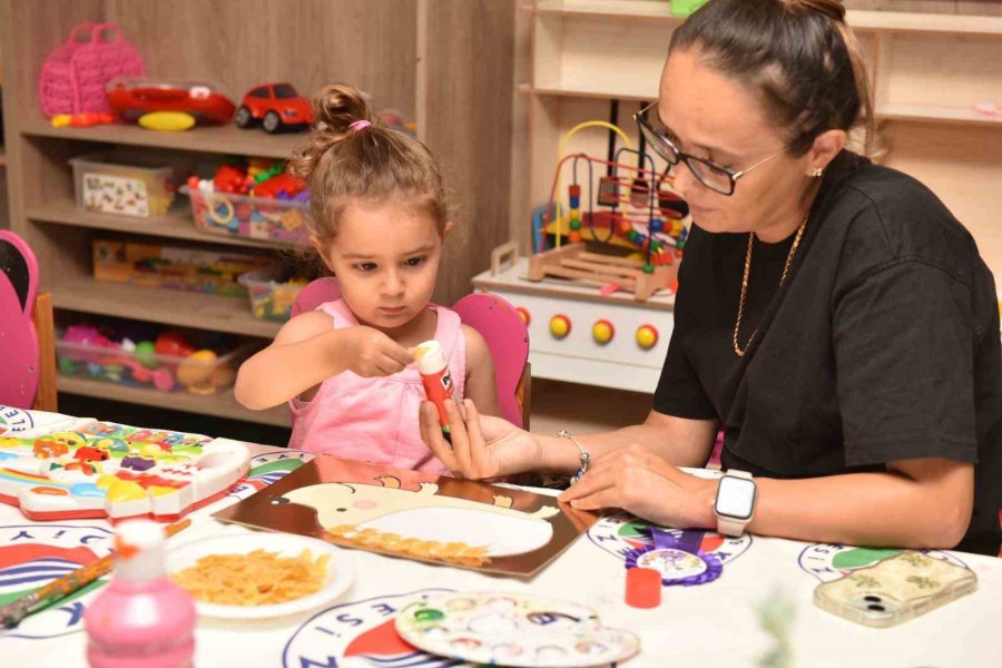 Kepez’de Minik Eller Sanatla Buluşuyor