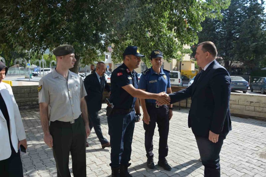 Korkuteli Kaymakamı Onur Yılmazer Göreve Başladı
