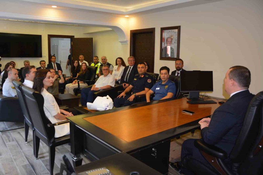 Korkuteli Kaymakamı Onur Yılmazer Göreve Başladı