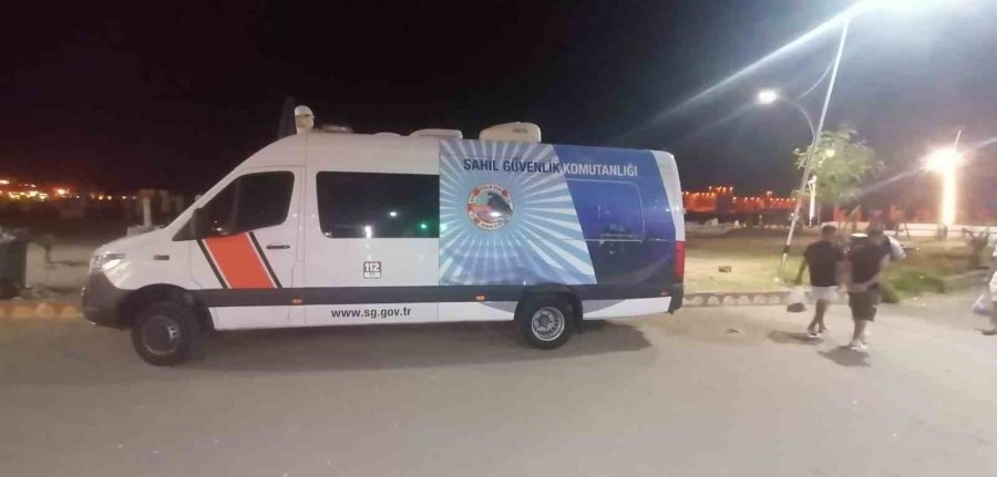 Kızkalesi’nde Denizde Kaybolan Şahsın Bulunması İçin Arama Çalışmaları Sürüyor