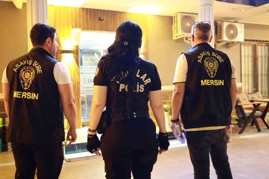 Mersin’de Konaklama Tesisleri Denetlendi, Aranan 3 Şüpheli Yakalandı