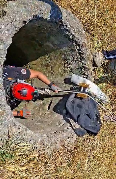 Mersin’de 18 Metrelik Kuyuya Düşen Keçi Kurtarıldı