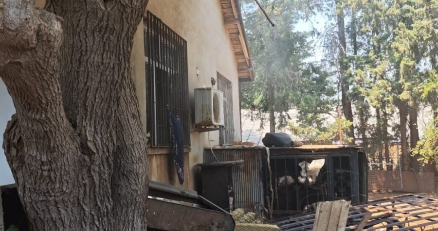 Uzaklaştırma Kararı Aldıran Eşine Sinirlenip Evi Ateşe Verdi