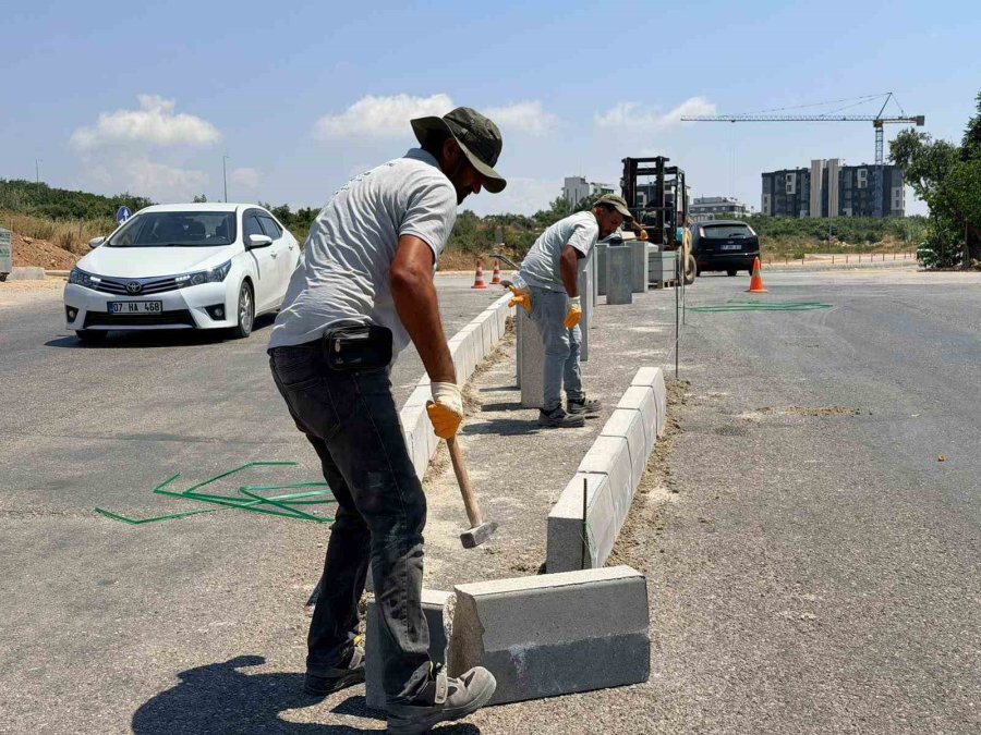Kepez’de Yaya Güvenliğine 81 Kilometrelik Yatırım