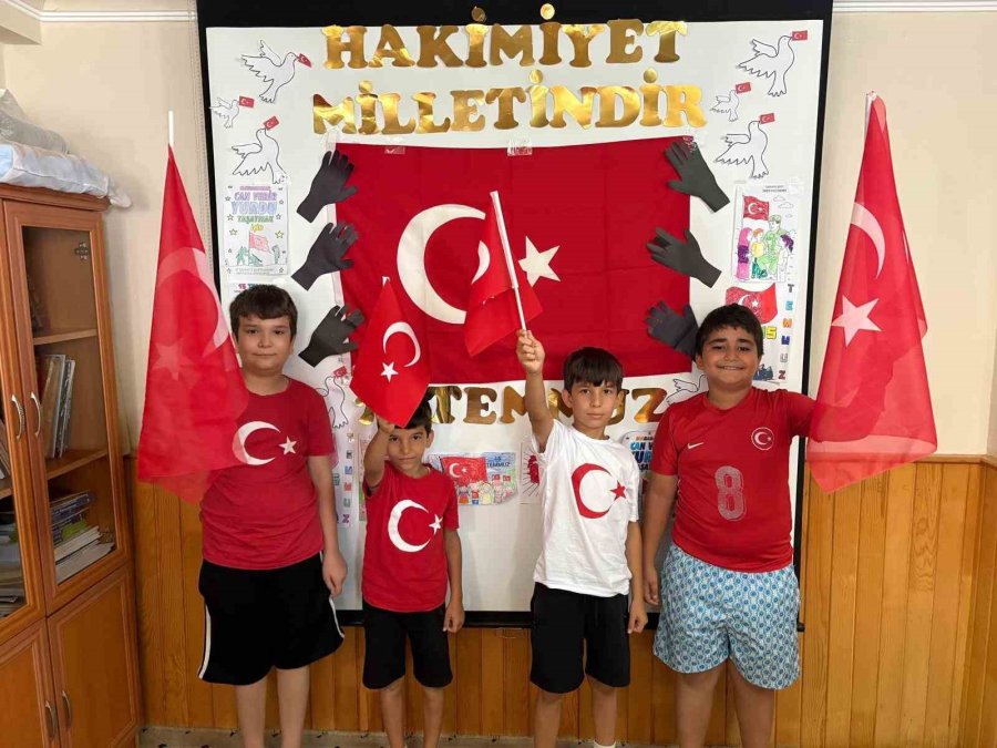 Anamur’da Yaz Kur’an Kursu Öğrencilerine 15 Temmuz Ruhu Anlatıldı