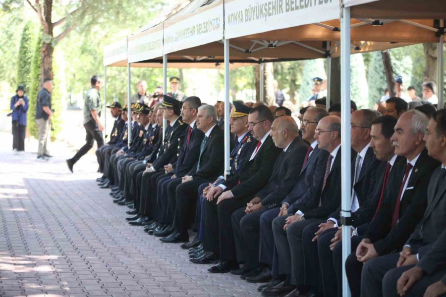 Konya’da 15 Temmuz Etkinliklerinde Şehitlik Ziyaret Edildi