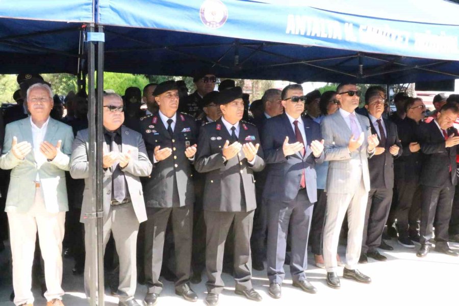15 Temmuz Şehidi Annesi: "onuncu Yılındayız, Şehidimiz Gururumuz, Onurumuz, Oğlumuz, Her Şeyimiz"
