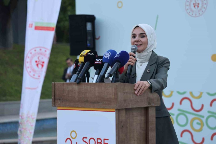 Bakan Göktaş: "2023-2030 Dönemini Kapsayan Iı. Ulusal Otizm Eylem Planımız Çerçevesinde Çok Yönlü Adımlar Atıyoruz"