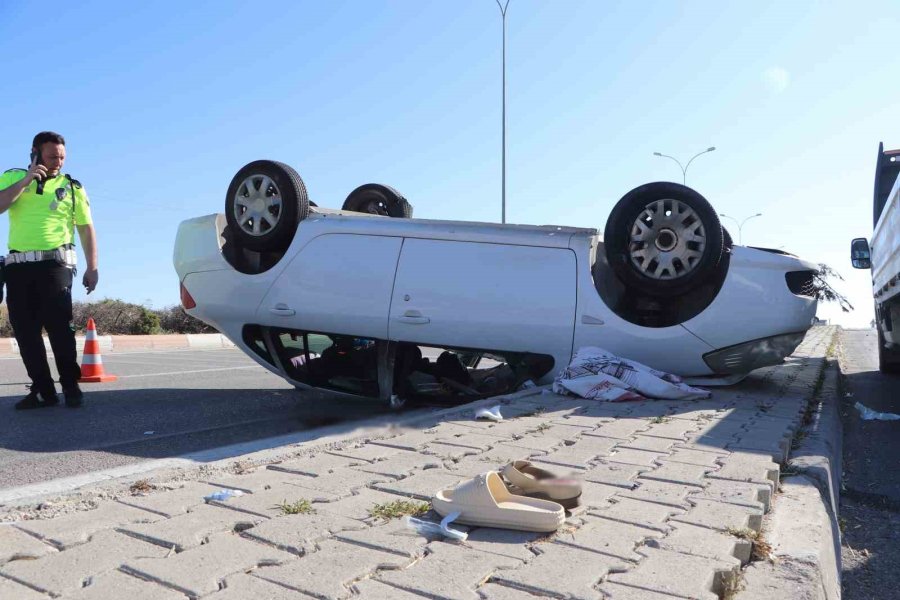 Karaman’da Otomobil Takla Attı: 5 Yaralı