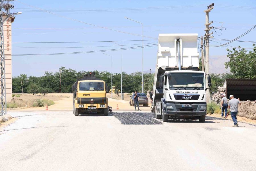 Meram’da Yol, Asfalt, Parke Seferberliği Tüm Hızıyla Sürüyor