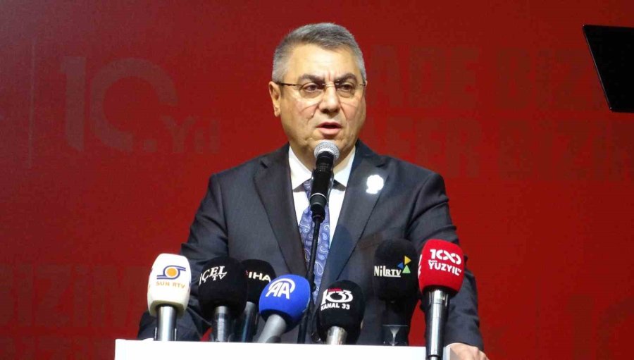 Mersin’de 15 Temmuz Yürüyüşü Düzenlendi, Demokrasi Nöbeti Tutuldu