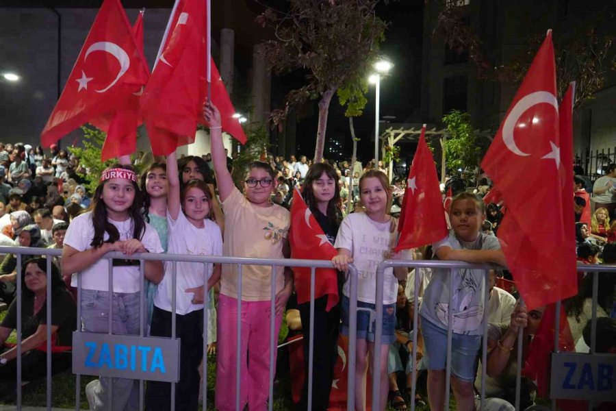 Niğde’de 15 Temmuz’un 10. Yılında Fener Alayı Ve Demokrasi Nöbeti