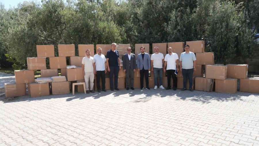 Alanya Belediyesi’nden Kur’an Kurslarına 800 Rahle Desteği