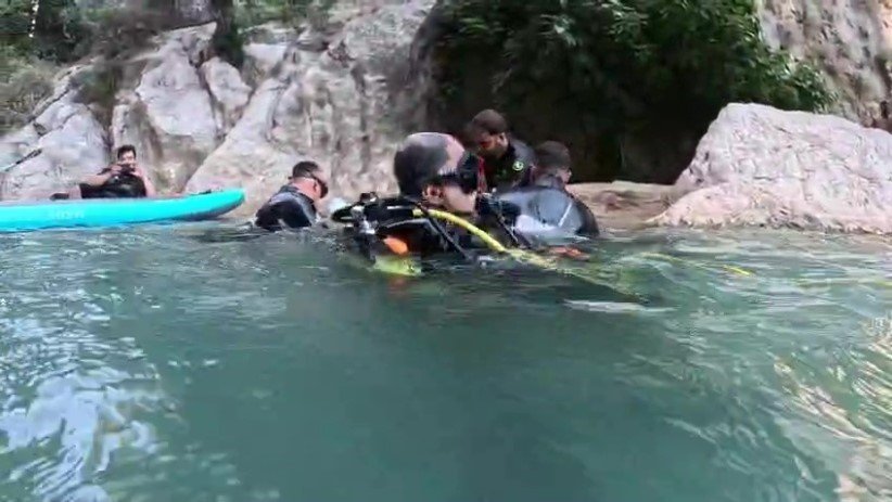 Kapuz Kanyonu’nda Serinlemek İçin Girdiği Suda Hayatını Kaybetti